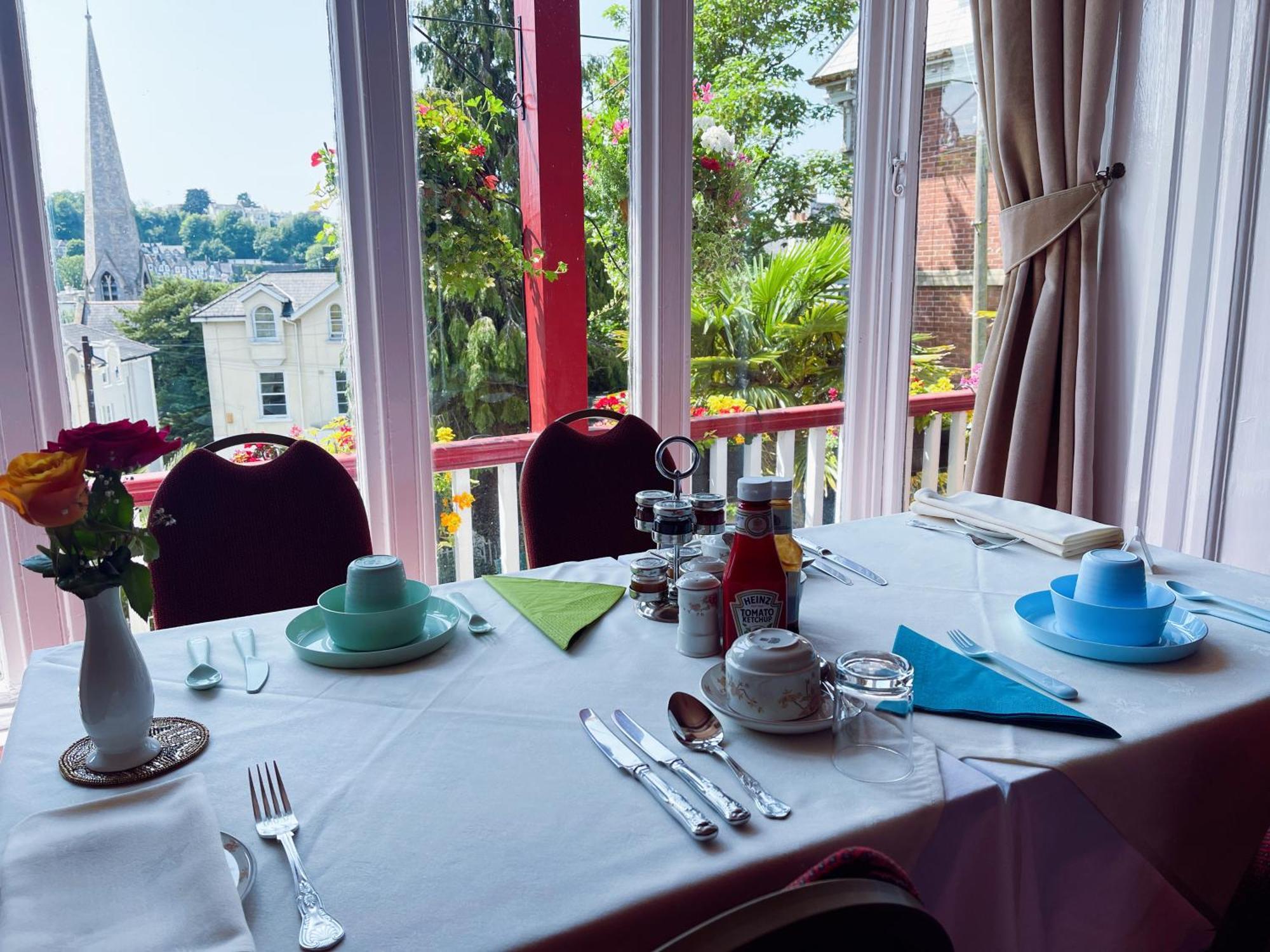 The Robin Hill Bed & Breakfast Torquay Bagian luar foto